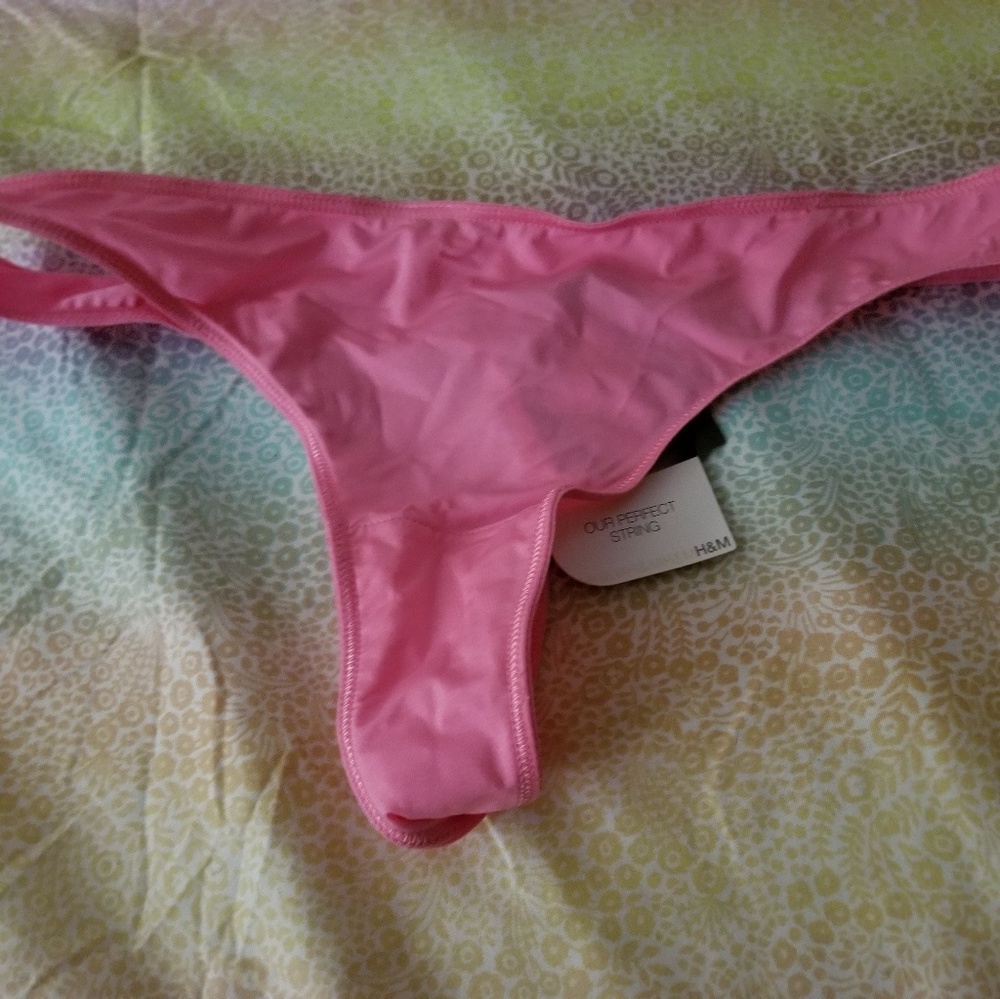 Size 10 H&M 2 pairs Thongs Pink